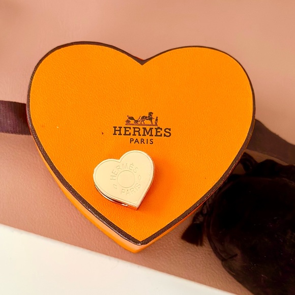Hermes Accessories - NEW Pink Gold Hermes Heart Twilly Scarf Ring